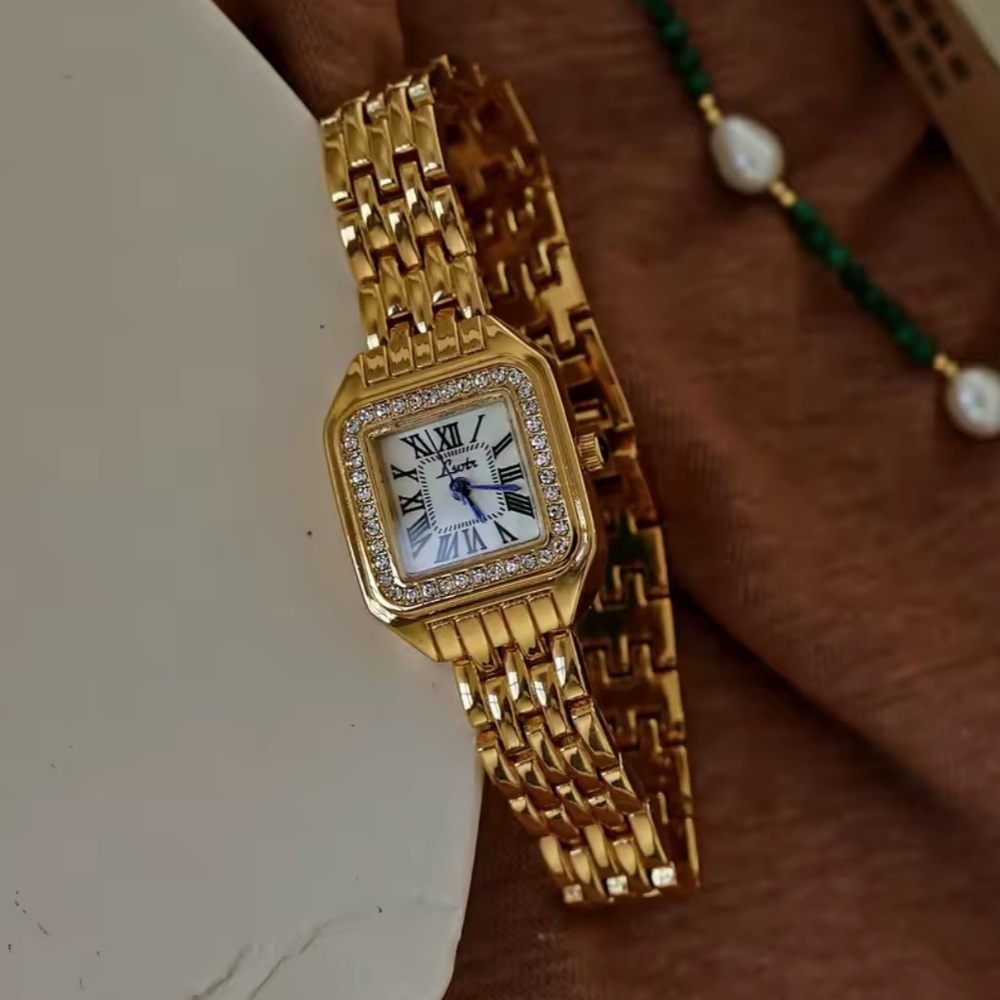 Women Panthere Classic Gold Crystal Stainless Steel Gold Watch